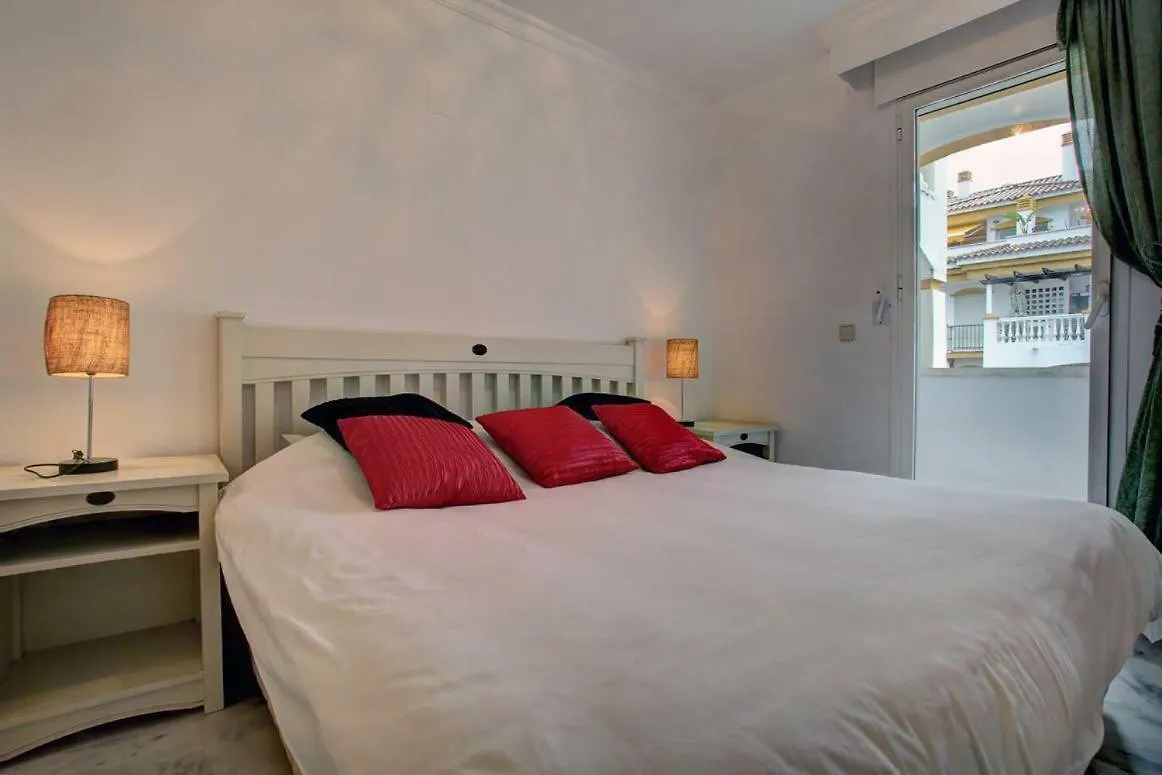 Apartament La Dame De Noche Marbella